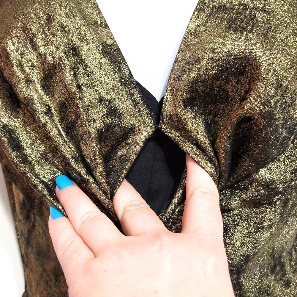 Bailey 44 Gold Sophia Dress Pleated Crushed Bronze Velvet Sleeveless V-n… - Picture 5 of 7
